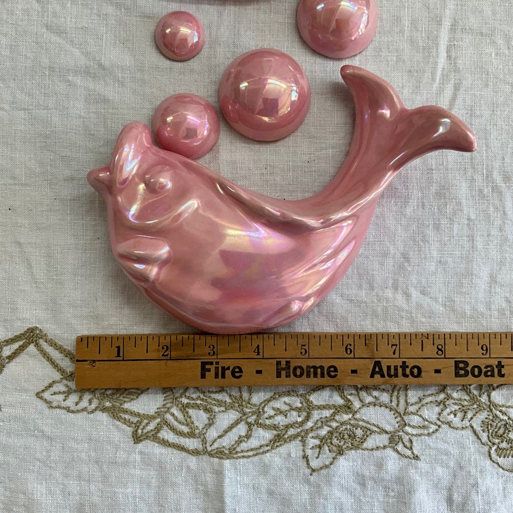 Vintage Pink Iridescent Ceramic Fish Wall Hanging Set 6pc Lusterware Bubbles MCM - Picture 8 of 9
